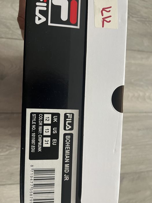 Fila зимни обувки ботуши размер 31 Bohemian mid JR чисто нови