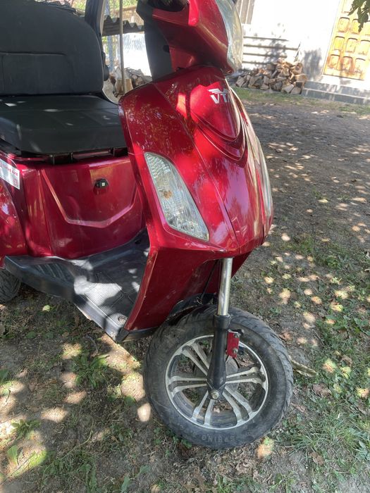 Triciclu electric VTA pentru persoane – doar 74 km