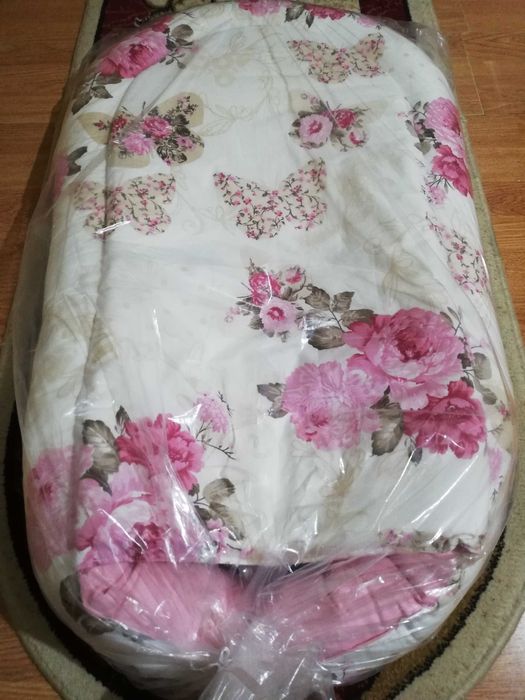 Babynest roz cu floricele