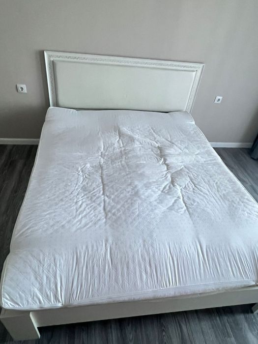 Кровать двухспальная