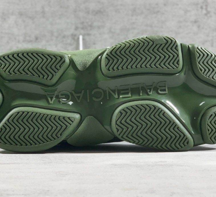 Balenciaga Triple S LIMITED