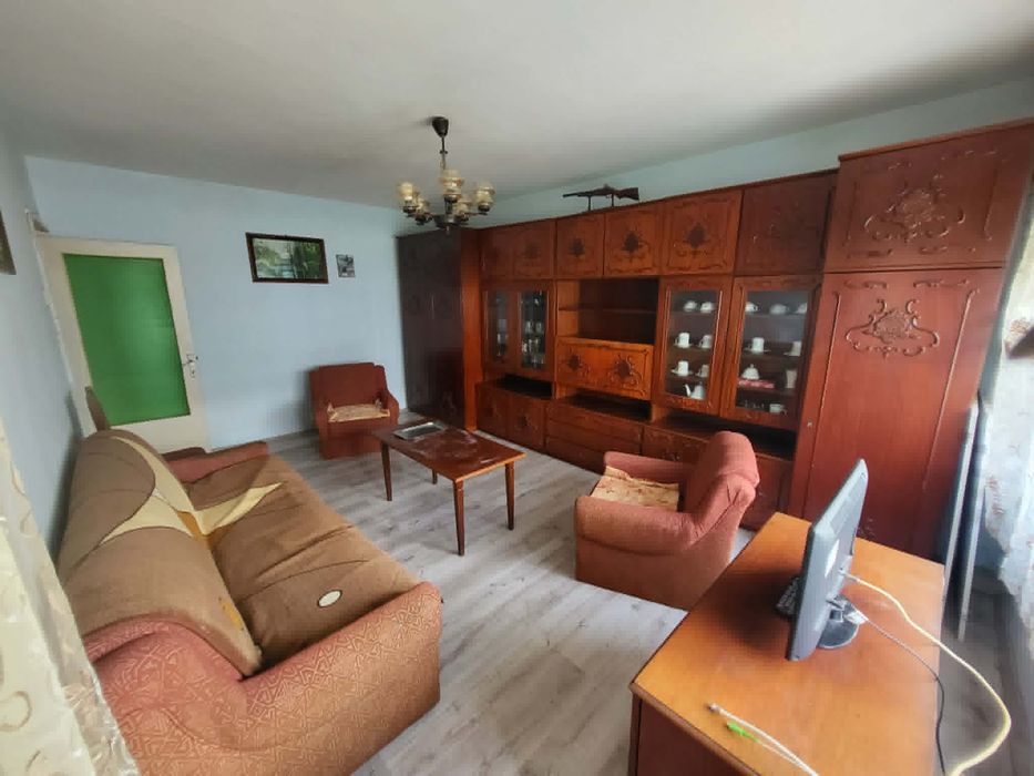 Vând apartament cu 3 camere