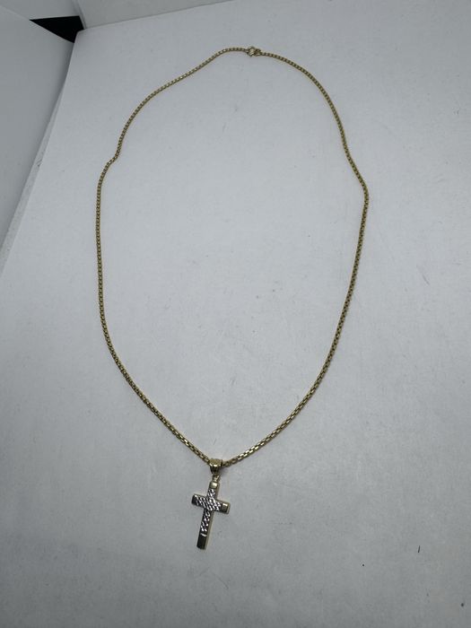 златен дамски синджир с кръст 3.57гр 14к 585