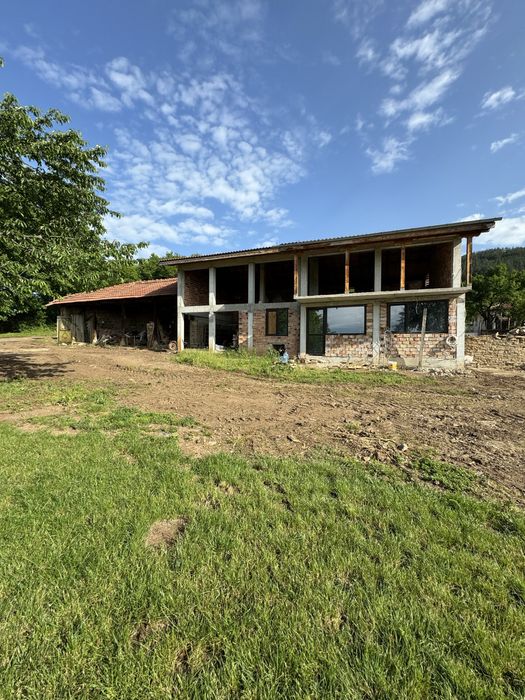 Продава се Къща в с. Кормянско, Област Габрово - 231 кв.м за 398 €/кв.м - Снимка #1