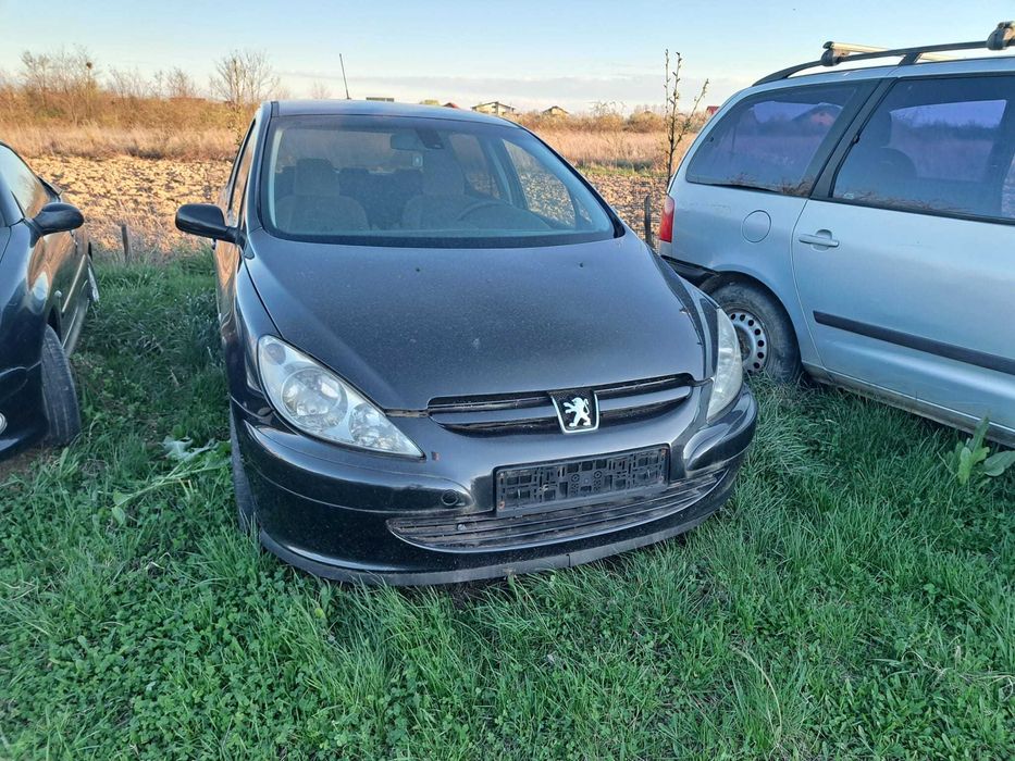 Dezmembrez Peugeot 307 diesel
