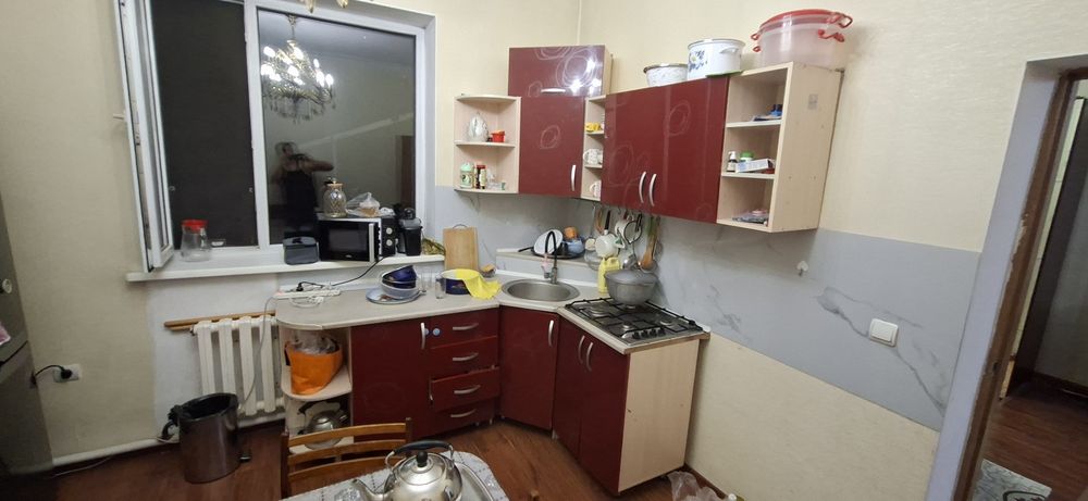 Продается кухонный гарнитур