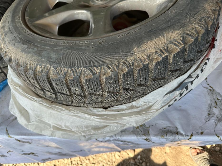 Шины с дисками на Лексус Тойота