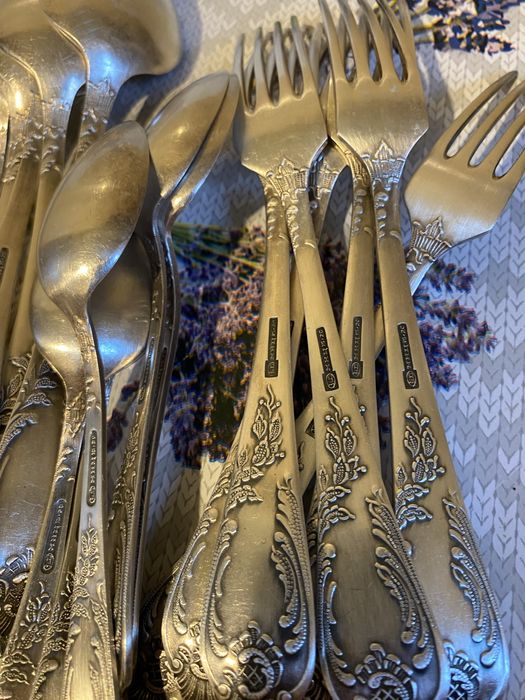 Tacamuri argintate  24 piese