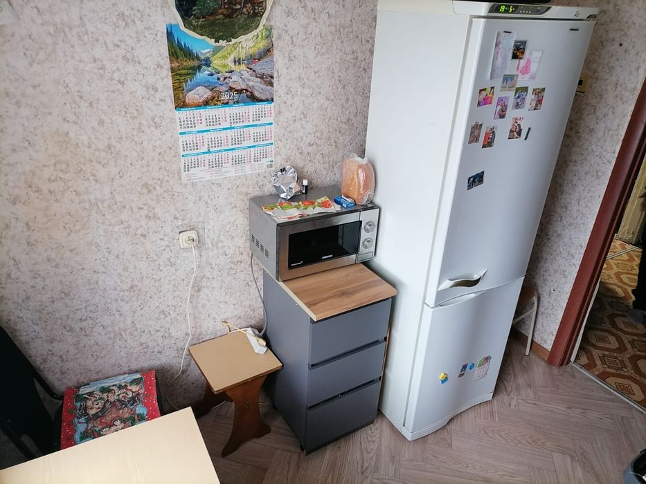 Продам 2 ком кв 51 м2 на строителе