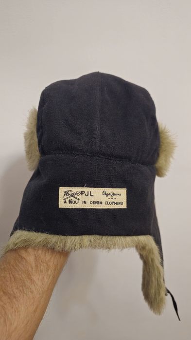 Caciula de blana pepe jeans london.