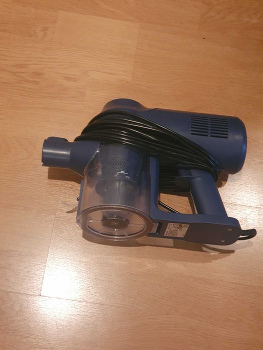 Aspirator cu cablu