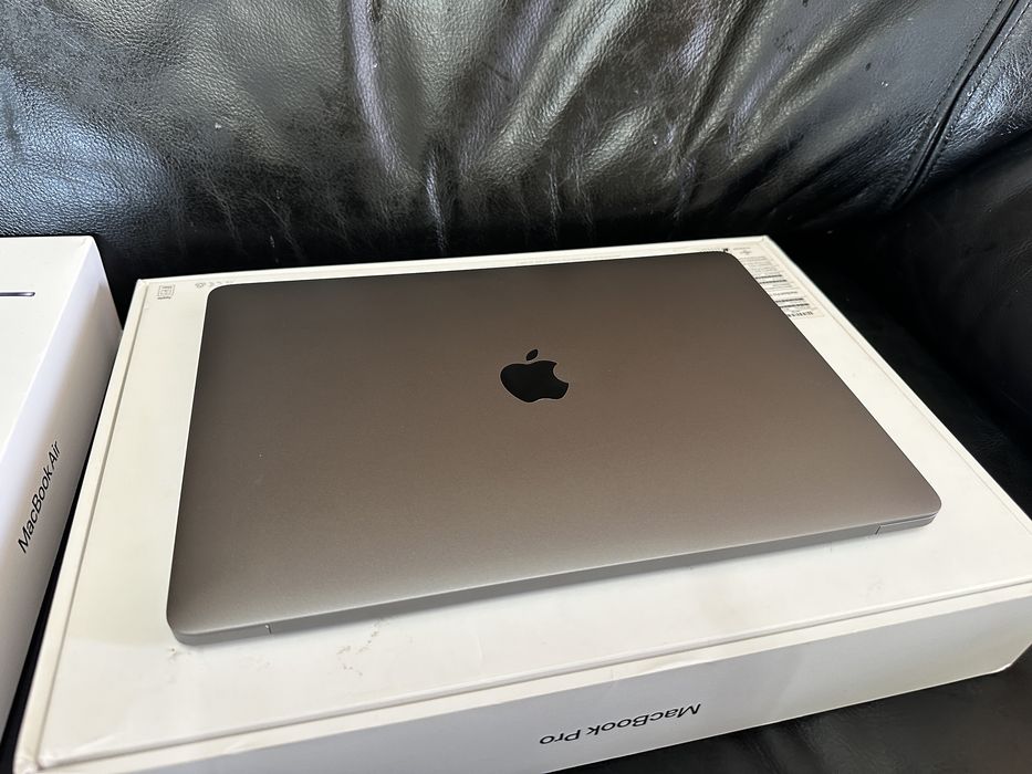 Macbook Pro M1 Space grey 92% Sanatate Baterie