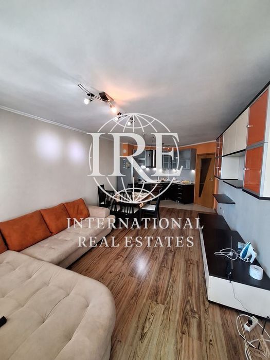 Продава се Двустаен апартамент в Варна, Чайка - 80 кв.м за 2688 €/кв.м - Снимка #1