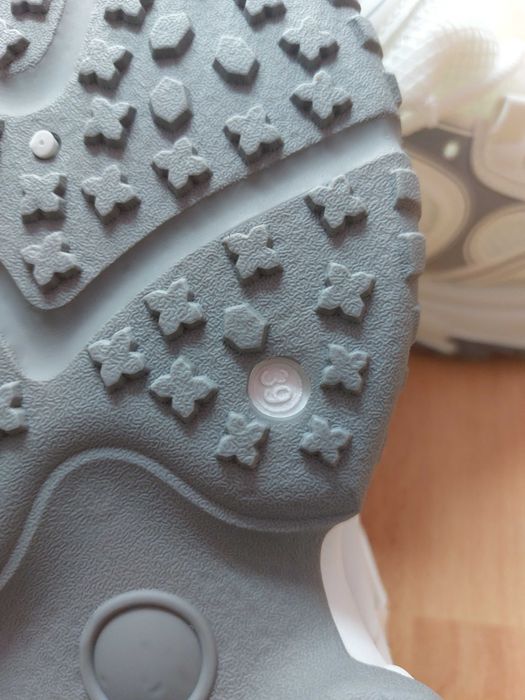 Унисекс маратонки 39 номер [25.5см]