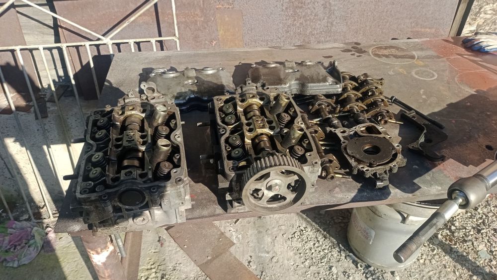 Головки ГБЦ Subaru outback 2,5