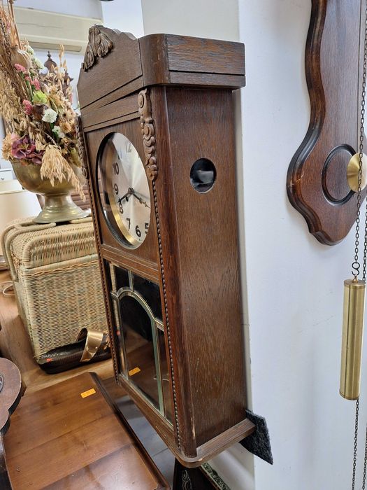 Стенен механичен часовник