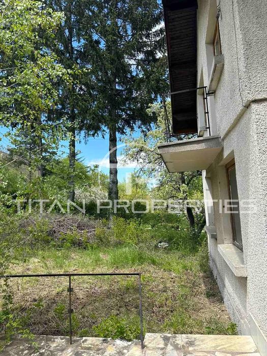 Къща за продажба в кв.Драгалевци