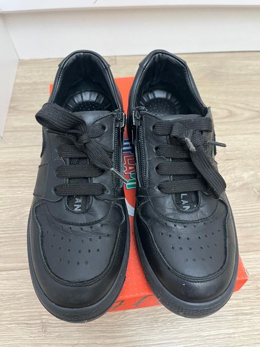 Продам обувь на мальчика