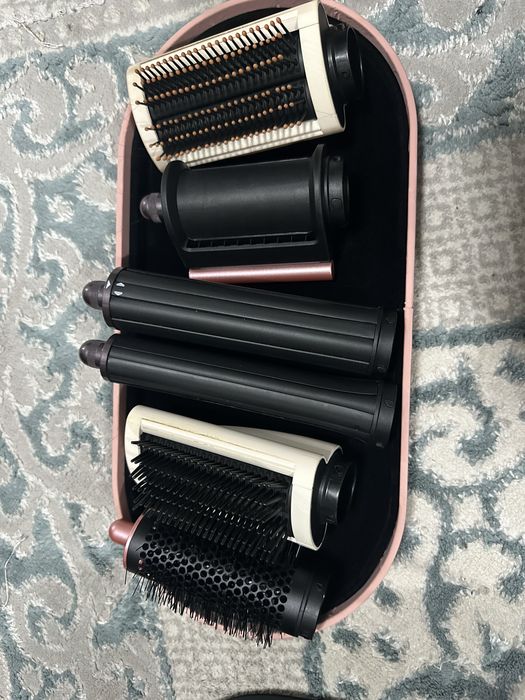 Продам фен дайсон