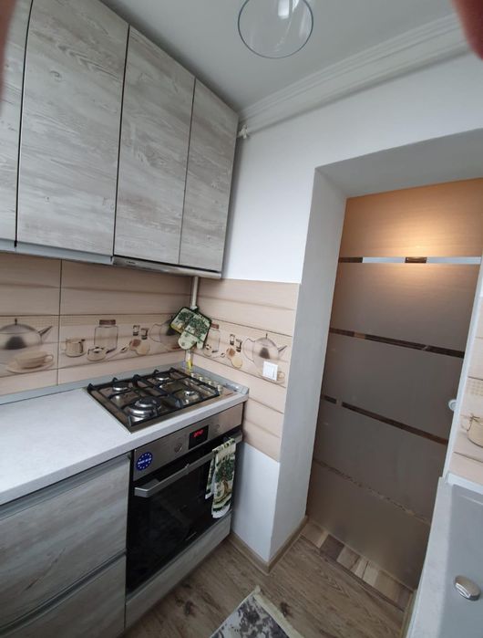 Se vinde - Apartament 3 camere