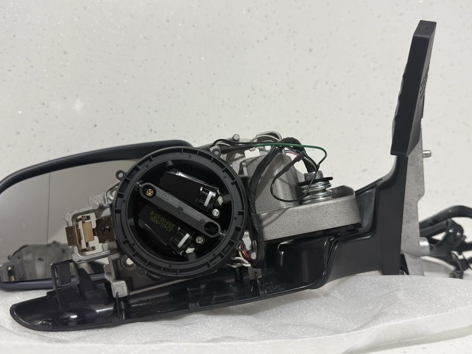 Чисто ново ел.огледало за Audi A4 B6/B7