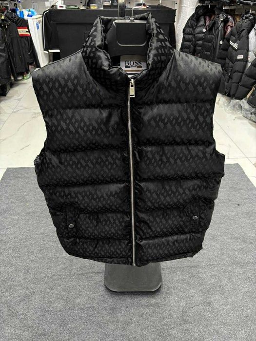 мъжки елек Moncler