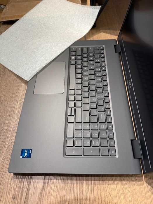 Laptop Dell Precision 7780 17.3" i7-13850HX 32GB RTX 2000 Ada 8GB 1TB