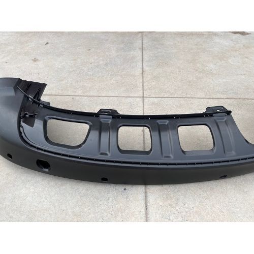 Spoiler bara spate spate Vw Tiguan, 09.2007-04.2011, cu orificiu de evacuare, cu gaura pt. auto pilot, 4 gauri senzori parcare,