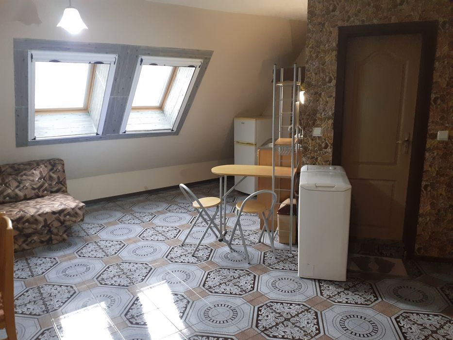 Давам студио под наем в гр. Аксаково