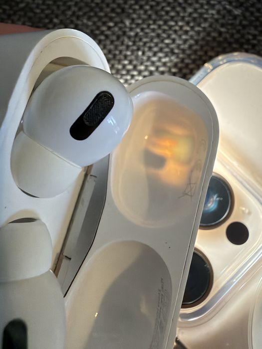 Airpods Pro - Gen 1