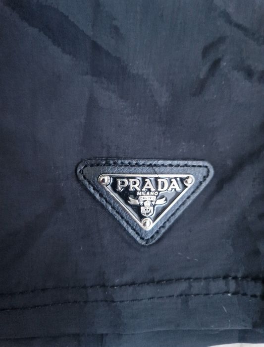 Pantaloni scurti Prada
