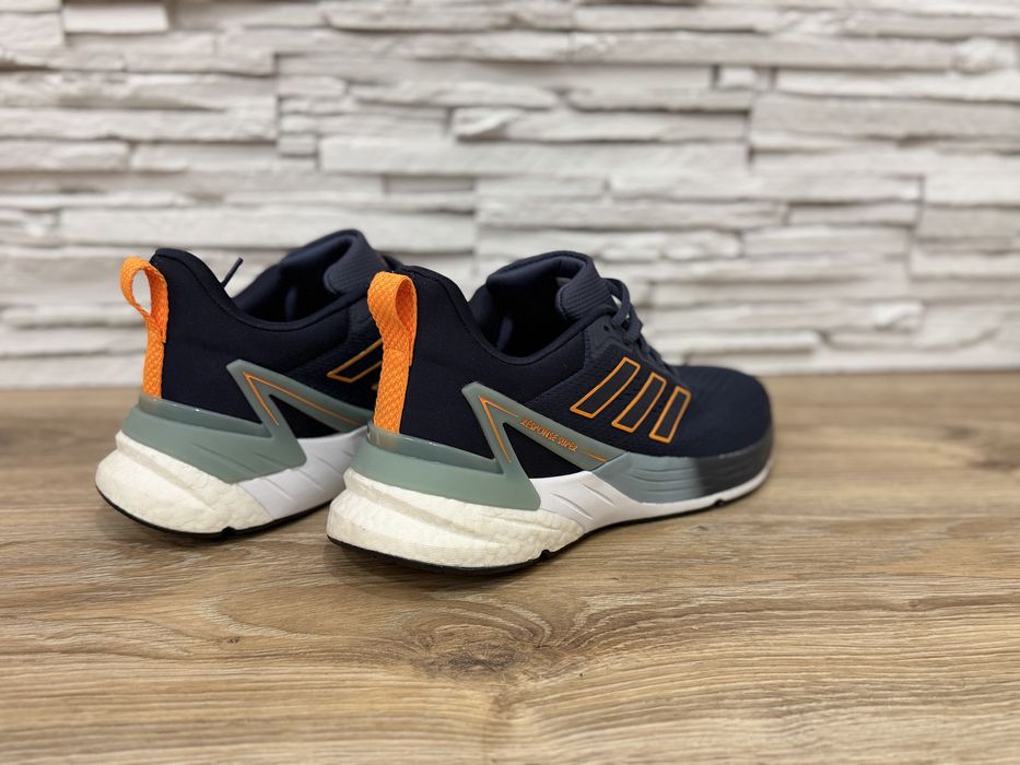 НОВИ Adidas Response super 2.0