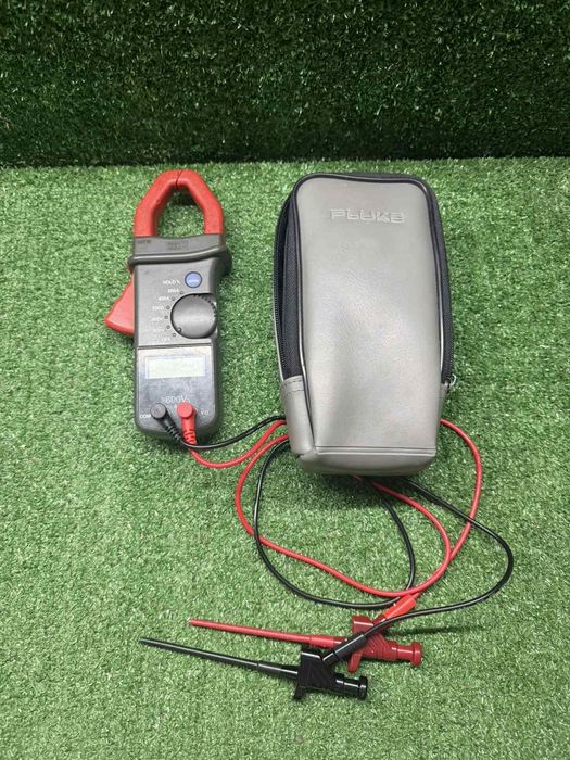 Ампер клещи на Fluke 30