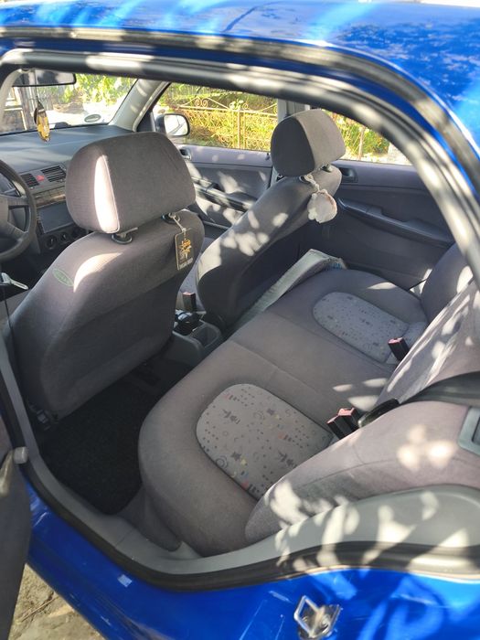 Vând skoda fabia 1.4 mpi