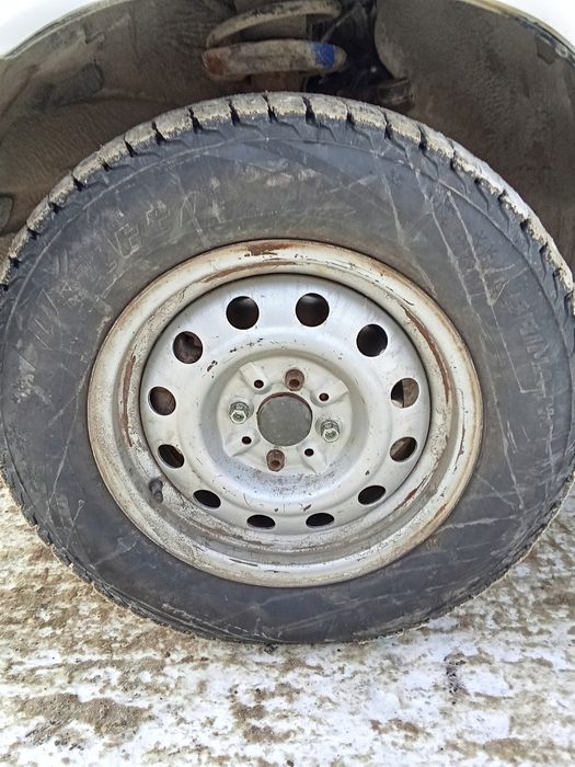 Продам шины 185/70/14 VIATTI в отличном состоянии