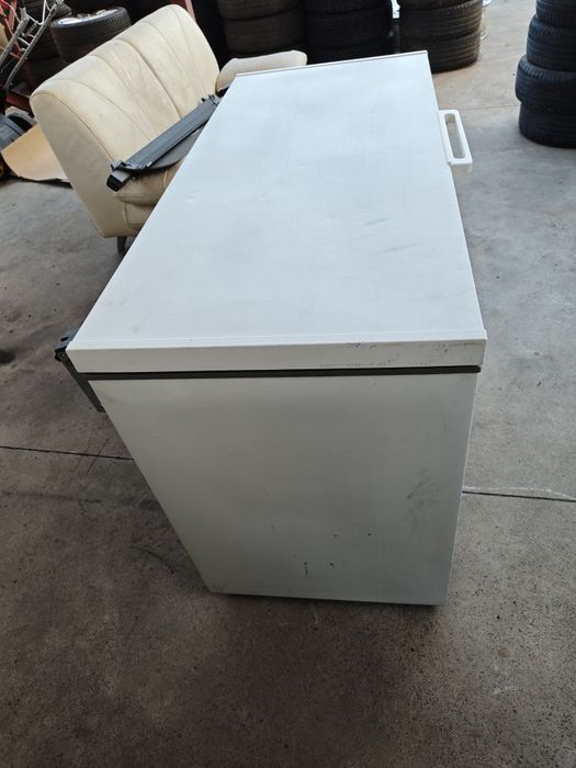 Вертикален фризер Blauknecht 300 литра Made in Italy