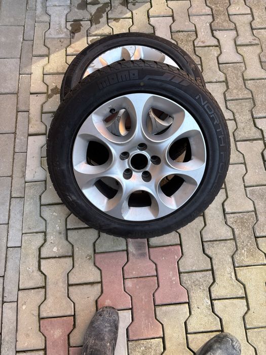 Vand anvelope de iarna cu geanta  205 55 16 cauciucuri foarte bune 4 b