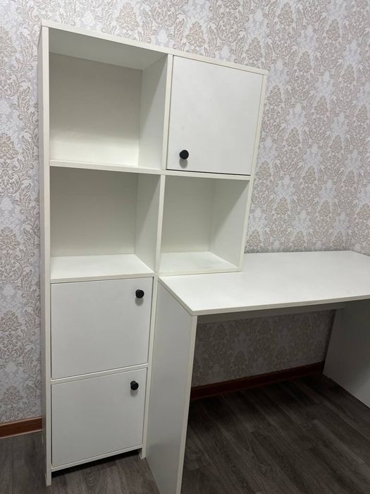 Новый рабочий стол , в хорошем состоянии!Цена договорная доставим сами