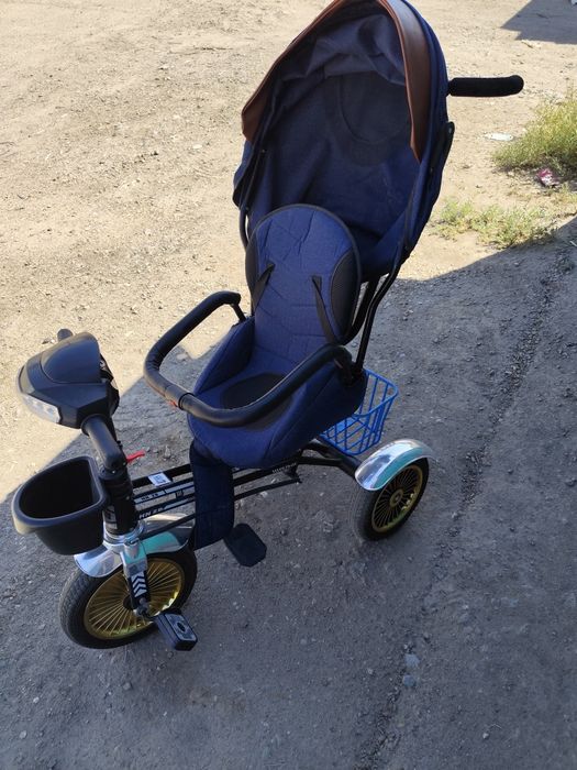 Трёхколёсный велосипед