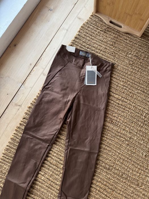 Нов кожен клин XS