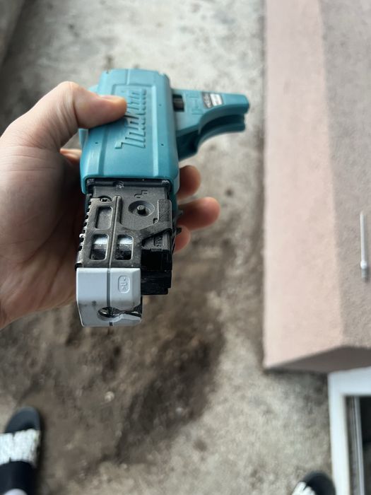 Пълнител (приставка) за винтоверт макита (makita)