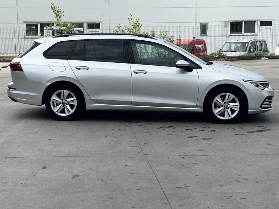 Volkswagen Golf 8 / 2LDiesel  150 cp/Automat