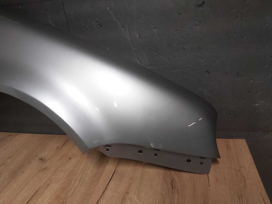 Aripa Fata Dreapta VW Golf 4/IV 1998-2004 (LD7V (Gri))