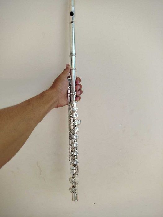 Флейта.yamaha Flute YFL221SⅡ sotiladi