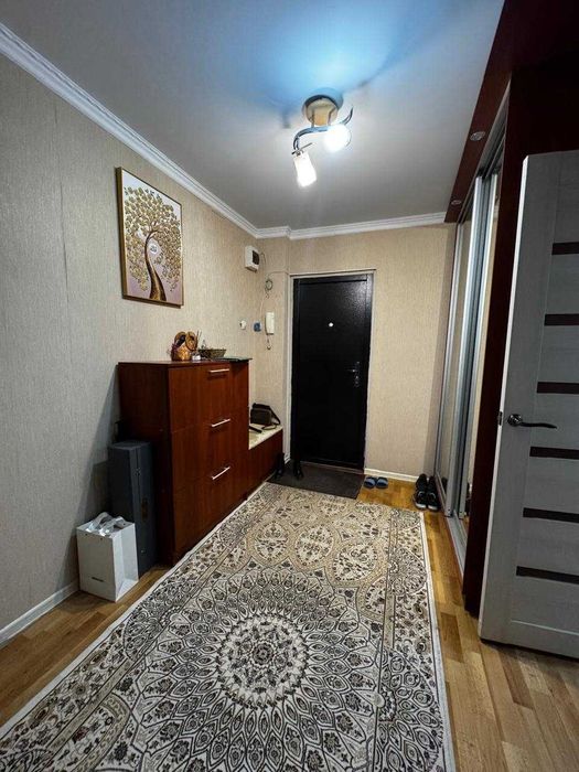Продам 2х комн кв 11мкр закрытый двор