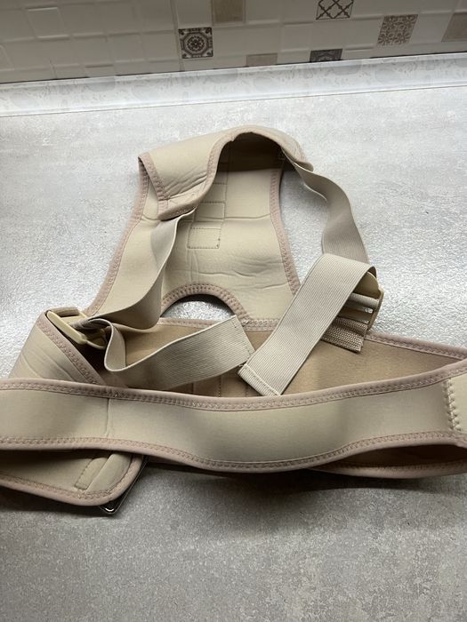 Корсет  для исправоения осанки