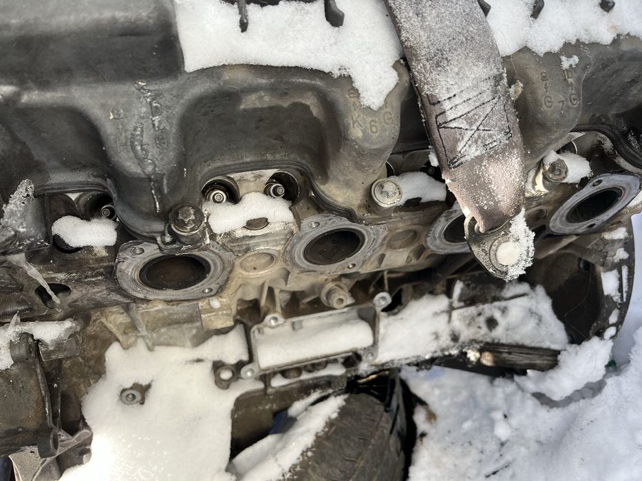 Двигатель мерседес обьем 5 или 5,5 по запчастьям