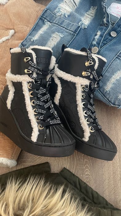 Дамски боти Guess