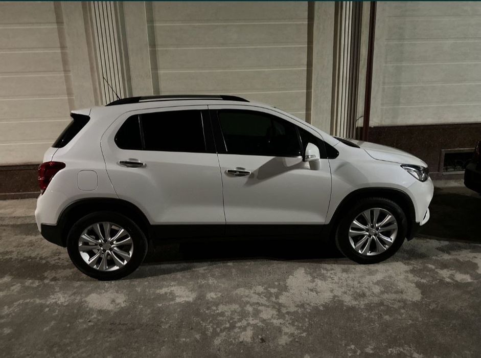 Трекр 1.  2019 год. Кореский..