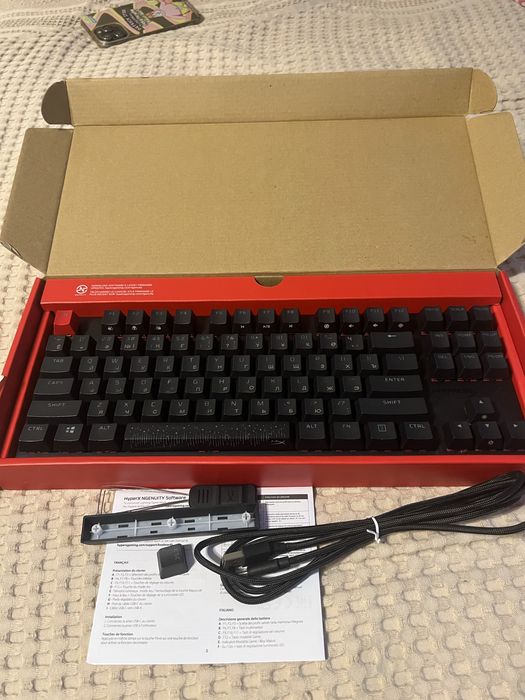 HyperX клавиатура, наушник